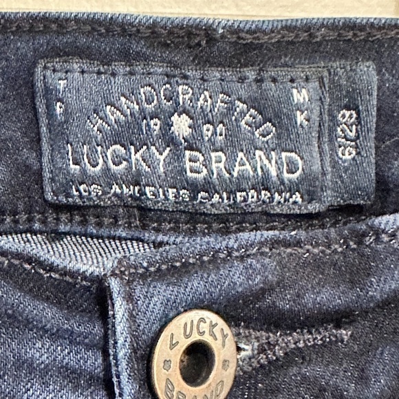 Lucky Brand Bermuda Shorts - Picture 5 of 8